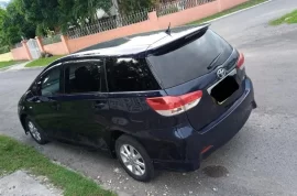 2010 TOYOTA WISH