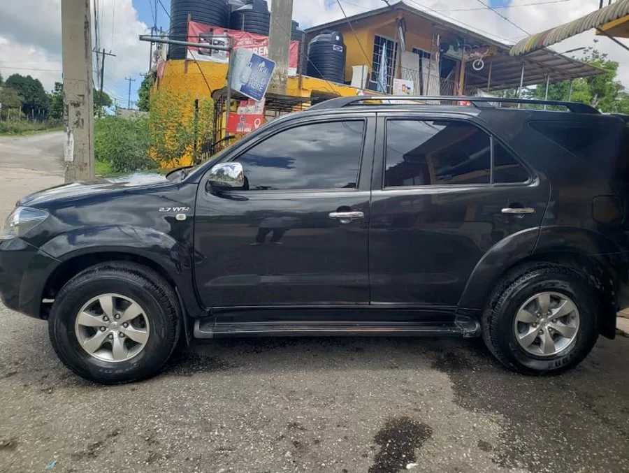 2006 Toyota Fortuner V For Sale In Jamaica, Westmoreland, Savannala