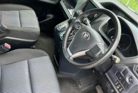Newly imported 2014 Toyota Voxy Zs Button start