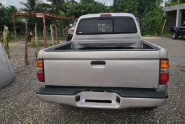 2001 Tacoma 4x4 automatic v6 sunroof