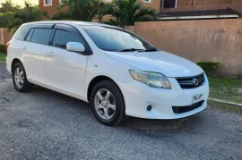 2012 Toyota fielder excellent condition call Dave 